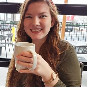 Meet your Posher, Mia